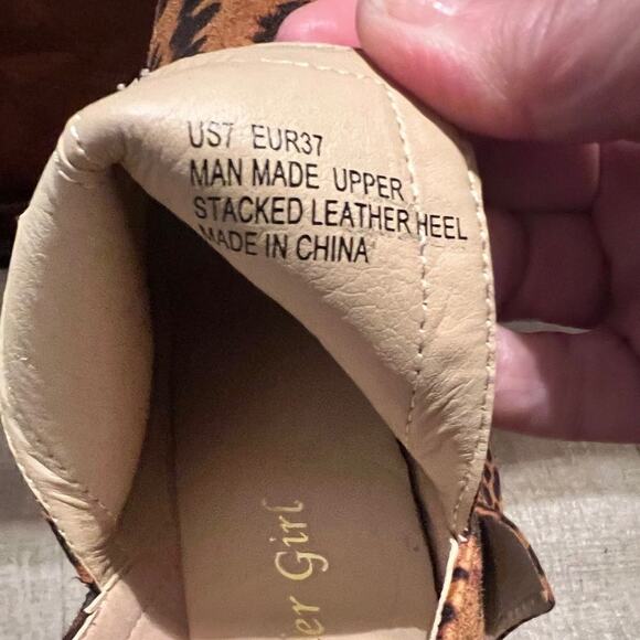 A Ryder Girl booties animal print faux suede ankle boots pull on low heel Sz 7 - Picture 6 of 6